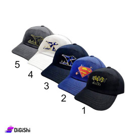 طاقية صيفية ولادية ماركة DIADORA مع نقشات