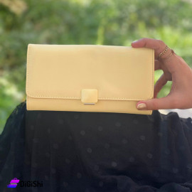محفظة يد نسائية جلد سادة لون أصفر فاتح