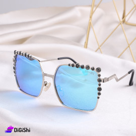 نظارات شمسية FENDI بعدسات مرايا معالجة لون أزرق وإطار معدن لون فضي
