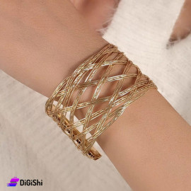 إسوارة نسائية شكل شبك لون ذهبي