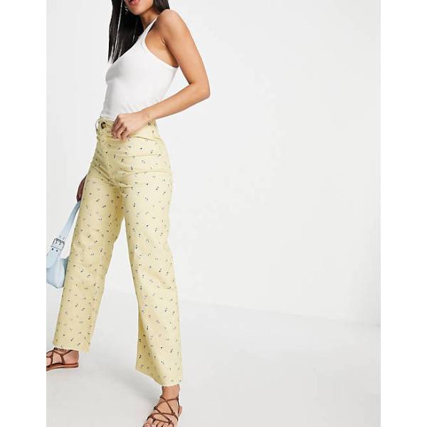 Stradivarius Womens Yellow Jeans AMF708 Stradivarius Womens Yellow Jeans AMF708