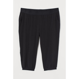 H&M  Womens Black Cropped Sports Pants 0765734002